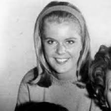 Candy Moore's Instagram, Twitter & Facebook