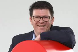 Wie Benjamin Hirsch in den Sparkassen-Vorstand aufgerückt ist