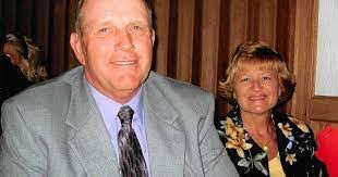 Connie Linthicum's Instagram, Twitter & Facebook