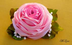 Cermin adalah salah satu alat atau benda yang bisa cara membuat kerajinan tangan dari kain flanel. 51 Tren Bunga Mawar Dari Pita Gambar Bunga