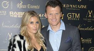 Get the latest news, stats, videos, highlights and more about defender john arne riise on espn. Riise Boikotter Se Og Hor Abc Nyheter