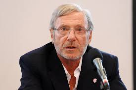 Hans-Peter Wild, propriétaire du Stade Français : «déçu par l'état d'esprit  de Fickou»