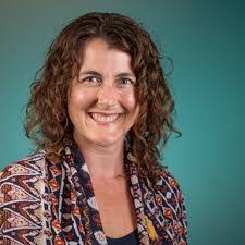 Sarah Scheuermann's Instagram, Twitter & Facebook