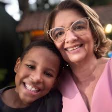 Não podia ficar fora dessa. Adoro desenho e sempre acompanho as vontades do  Arthur ao cinema. Uma proposta diferente e divertida, sem dúvida.