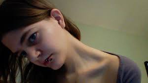 Can I see tragus piercings?I want to get my tragus for my 18th birthday.  What's the pain for a tragus?