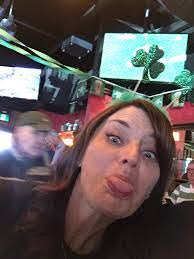 Sherry Hammons's Instagram, Twitter & Facebook