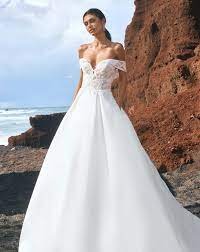 Second hand brautkleider & accessoires und alles rund um die hochzeit. Startseite Pronovias Weltweit Fuhrendes Luxus Brautmodelabel