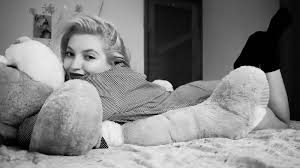 Pour cette raison, vous voudrez. 8 Objets Insolites Utilises Par Les Femmes Pour Se Masturber Desculottees