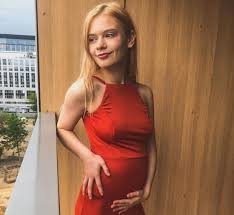Julia wróblewska pictures and photos. Julia Wroblewska Ma Za Soba Ciezkie Chwile Co Wydarzylo Sie W Zyciu Mlodej Aktorki Zycie