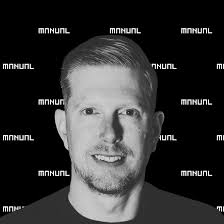 Dariusz Stelmach's Instagram, Twitter & Facebook