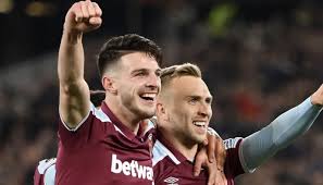 The official west ham united website with news, tickets, shop, live match commentary, highlights, fixtures, results, tables, player profiles, west ham tv . West Ham Poised To Reward Star With New Deal