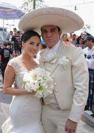 El Charro Y La Novia Charro Wedding Mexican Wedding Dress Mariachi Wedding
