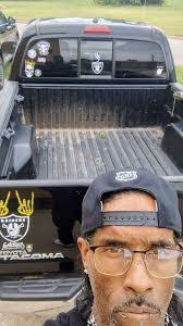 Andre Larose's Instagram, Twitter & Facebook