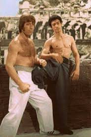 Way of the dragon revolves around a young man who travels to italy only to become caught up in a plot involving his cousins' restaurant and a crime boss. Bruce Lee And Chuck Norris On Set Of Way Of The Dragon 1972 9gag