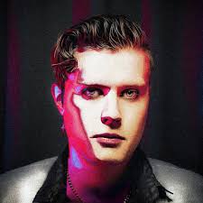 Adam O'Regan (@mradamoregan)