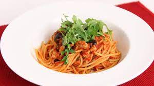 Spaghetti With Tuna Puttanesca Recipe Laura Vitale Laura In The Kitc Recipes Cooking Puttanesca