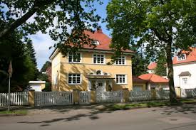 Ihr traumhaus zum kauf in schwerin finden sie bei immobilienscout24. Haus Zum Verkauf Schlossgartenallee 51 19061 Schwerin Ostorf Mapio Net