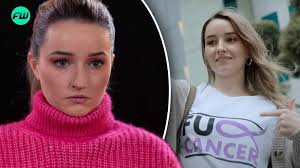 Con Artist Belle Gibson: How Did She Fool Us to Build an Empire and Now  Running From a $440,000 Fine