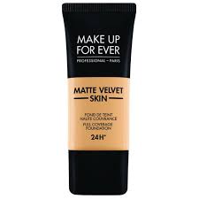 Oily skin is often genetic, but certain products can clog pores and stimulate the overproduction of sebum (the oily stuff that comes out of your pores) check out the best foundations for dry skin.) that doesn't mean you need to completely avoid foundation—you just have to know what to look for. The 11 Best Foundations For Oily Skin Of 2021