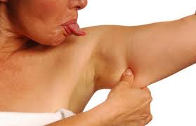 But losing underarm fat doesn't have to be just about lifting a weight overhead. 1 How To Lose Arm Fat In A Week Without Weights Only For Women