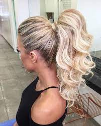 Vous pouvez aussi utiliser un fer à boucler pour ajouter un peu de mouvement 23 x. Epingle Sur Coupe De Cheveux