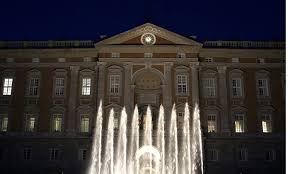 Sabato Sera Alla Reggia Di Caserta Con Ingresso A 1 Euro A Cura Di Redazione Http Www Vivicasagiove It Notizie Sabato Sera Alla Reg Reggio Ingresso Storico