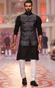 7 Best Groom Mehndi Dress Design Ideas Style N Stylu