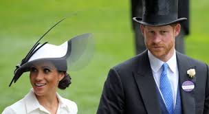 Oprah le chiede come si sente e lei risponde attaccando the firm, ossia la ditta, un soprannome per definire la famiglia reale insieme. Principe Harry E Meghan L Intervista Shock Da Oprah Winfrey