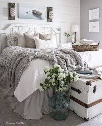 Gray being a highly versatile color has the ability to work well with a number of accent colors. Grey And White Bedroom Ideas Create Rooms Of High Class Decoholic