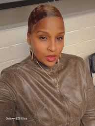 Our chance meeting in Albany last night was nothing short of amazing!  Baby's reaction was priceless