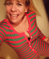 Fall isn't just a time for changing up the clothes… sunnies are fashion  too! Trade in the ☀️ shades for some deeper hues, and SOJOS never  disappoints in my book! SO many