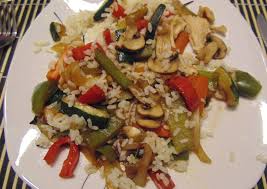 ¿qué tal un wok de verduras para cenar? Wok De Verduras Con Arroz Y Pollo Facil Receta De Esteraracil Cookpad