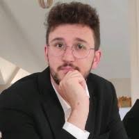 Robert Florian's Instagram, Twitter & Facebook