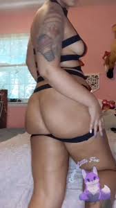 @sweetlittlefoxys video Tweet