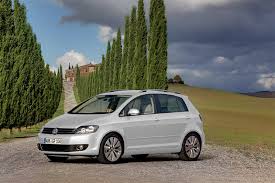 Der neue golf soll den wechsel in die elektromobilität mit den dafür hohen investitionen absichern. Vw Golf Plus Candy Weiss Farben Vw Golf Plus