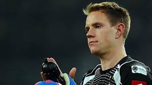 Disanksi FIFA, Barcelona Tetap Dapatkan Kiper Gladbach?