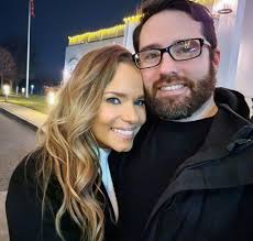 Kari Kramer (@TheRealKariK)