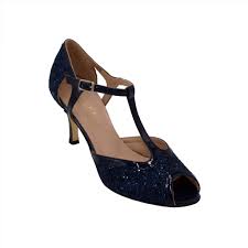 Sposatelier sa bene come consigliarvi e mette a disposizione tanti modelli per ogni esigenza. Art 1113