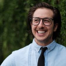 Aidee Guzman's Instagram, Twitter & Facebook