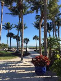 Located on the gulf amid a nature sanctuary, this sanibel island holiday inn offers an outdoor pool and tiki bar. Pathway To The Beach Picture Of Sanibel Island Beach Resort Tripadvisor
