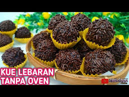 Demikianlah informasi yang bisa kami utarakan mengenai 7 aneka kue kering lebaran dan cara membuatnya, semoga bermanfaat. Hanya 4 Bahan Bisa Bikin Kue Lebaran Yang Enak Aneka Kue Lebaran Youtube