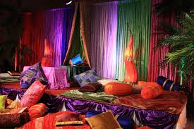 A Stunning Bridal Mehendi Venue Fit For A Queen Bridal Colourful Pillows Gorgeous R Indian Wedding Flowers Indian Wedding Planner Indian Wedding Ceremony
