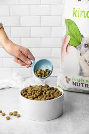 Vegetarian and vegan dog foods both lack meat. The Many Benefits Of A Vegan Diet For Dogs