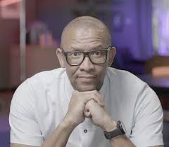 Unlock the secrets of successful sales strategies with Mark Keating, our  expert instructor. In our Business Bundle, Mark shares the sales recipe to  boost your sales performance and drive revenue growth. Elevate