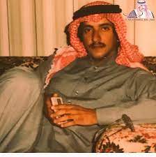 انضم بعد تخرجه إلى جهاز أبوظبي للاستثمار حيث تقلد منصب المدير التنفيذي لدائرة الأسهم تعرفوا أيضاً على. ØµÙˆØ± Ù‚Ø¯ÙŠÙ…Ø© On Twitter ÙˆÙ„ÙŠ Ø§Ù„Ø¹Ù‡Ø¯ Ø§Ù„Ø§Ù…ÙŠØ± Ù…Ø­Ù…Ø¯ Ø¨Ù† Ù†Ø§ÙŠÙ Ø§ÙŠØ§Ù… Ø§Ù„Ø´Ø¨Ø§Ø¨ Ø­ÙØ¸Ù‡ Ø§Ù„Ù„Ù‡