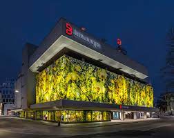 +49 (0) 7141/304 22 12. Bestell Und Beratungsservice Live Aus Den Hausern Breuninger Department Stores Presseportal