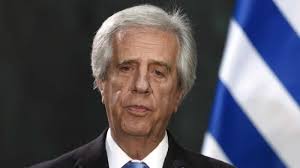 Consta de cuatro franjas o bandas de color azul intercaladas con cinco franjas de color blanco; Uruguay Decreta Tres Dias De Duelo Por La Muerte Del Expresidente Tabare Vazquez Nacional