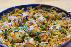 Succulent Scallop Pasta Sheknows Scallop Recipes Scallop Recipes Pasta Scallop Pasta