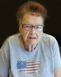 Luann Carpenter's Instagram, Twitter & Facebook