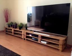 Fabriquer Un Meuble Tv Instructions Et Modeles Diy Fabriquer Meuble Tv Meuble Tele En Palette Fabrication Meuble